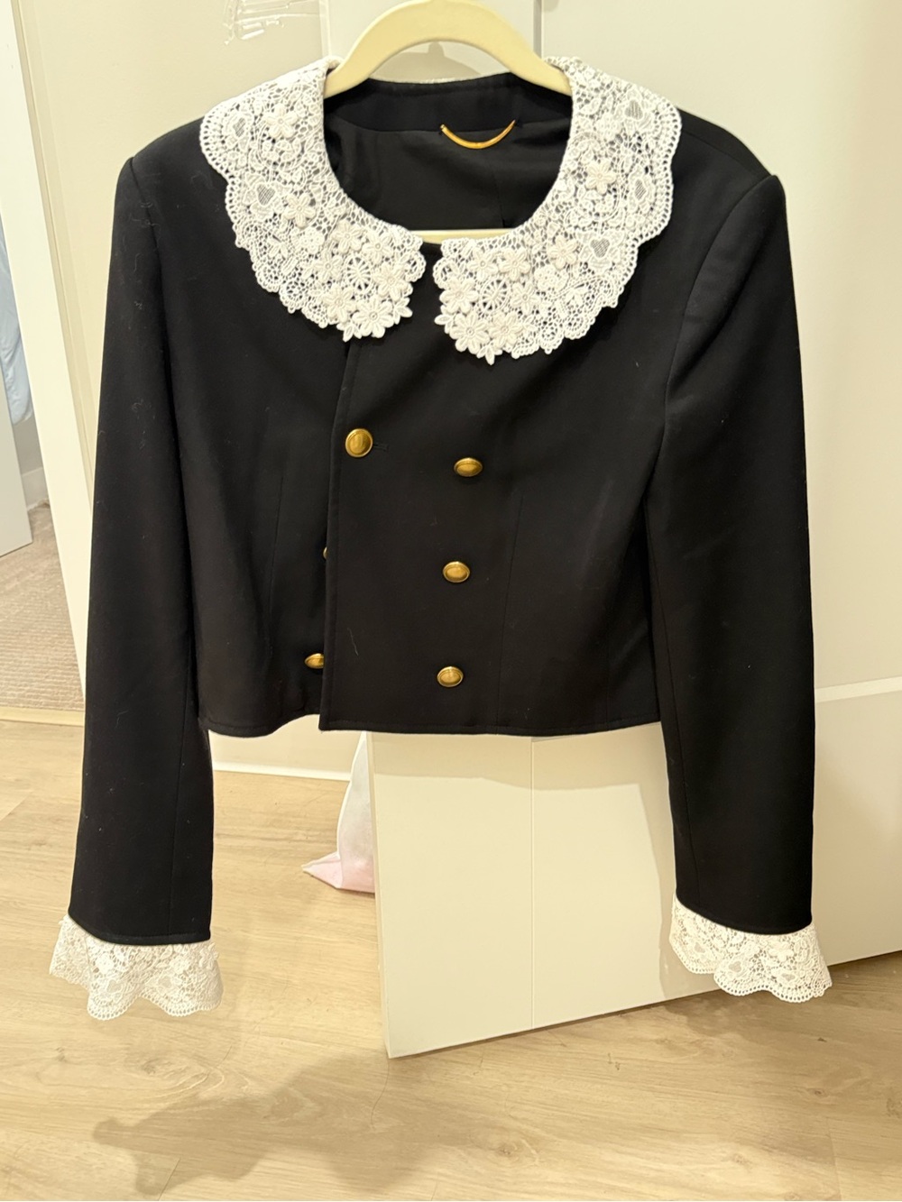 Cropped Black Double-Breasted Jacket with White Lace Collar